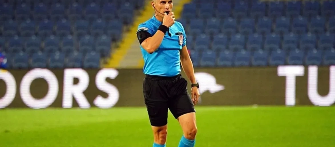 Fenerbahçe - Kasımpaşa Maçının VAR Ekibi Kimler Olacak?