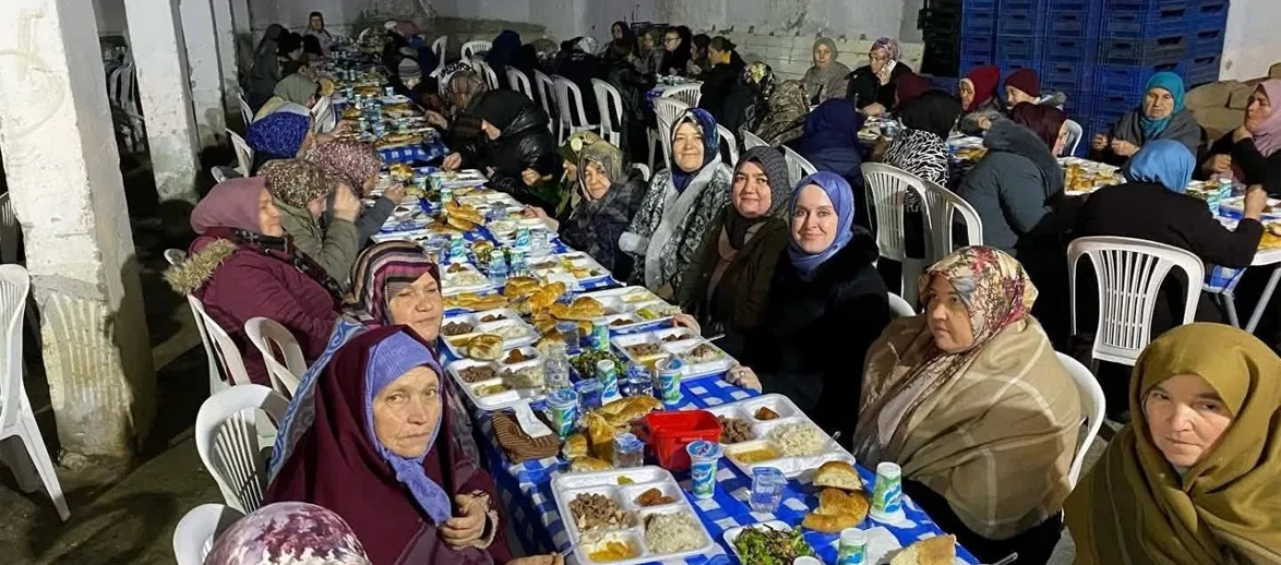 Tarpak köyünde 69/2 tertipleri geleneksel iftar yemeği ile devam etti mi?