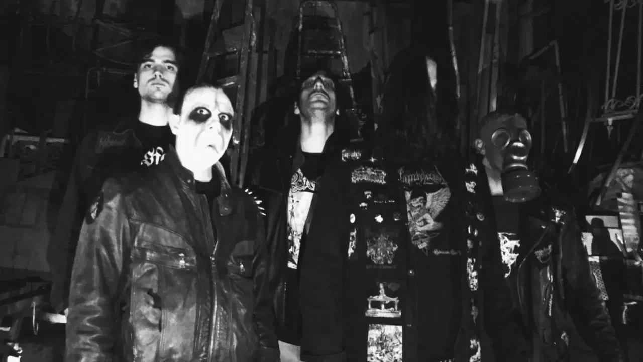 Metal Grubuna Şarkı Sözlerinden Tutuklama