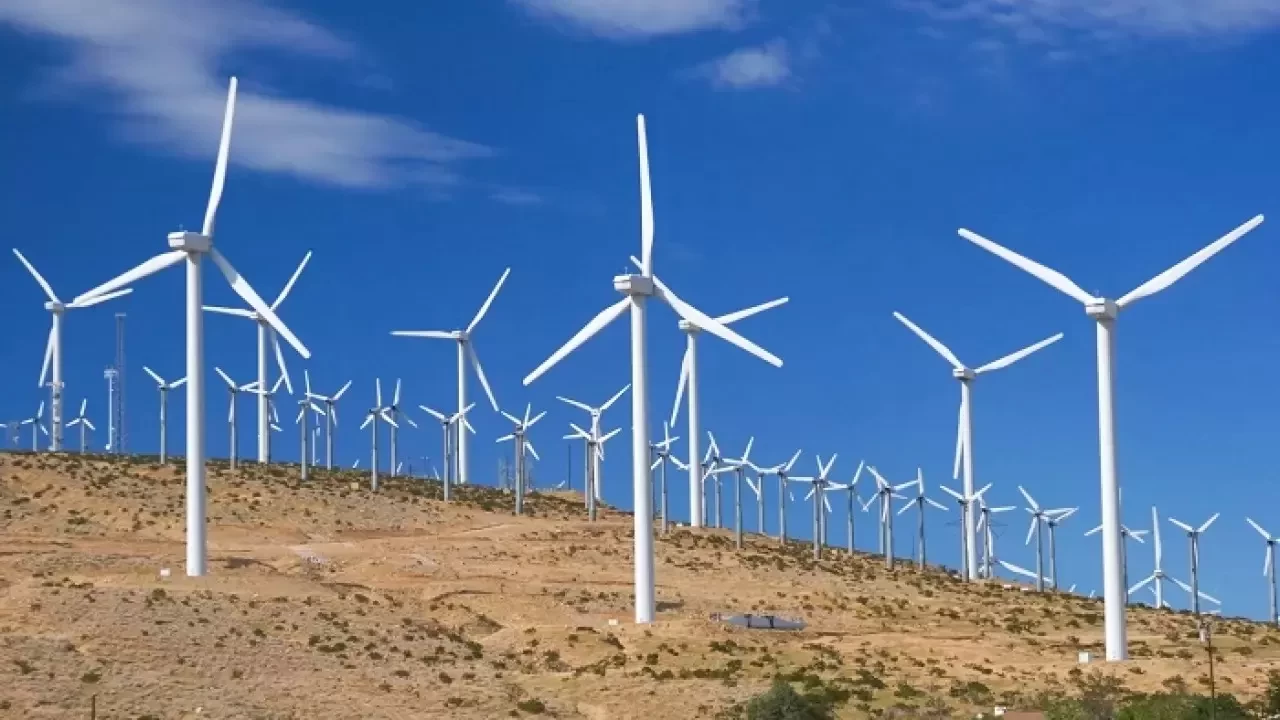 Rosatom, Kırgızistan'daki Rüzgar Enerjisi Santrali için İlk Bileşenleri Teslim Etti