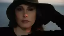Funda Arar, Saç Rengini Sarıya Dönüştürdü! Radikal Kararın Arkasındaki Sırrı Öğrenin!