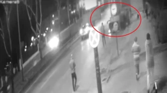 Bursa'da meydana gelen feci kazada araç ikiye bölündü, sürücü ağır yaralandı mı?