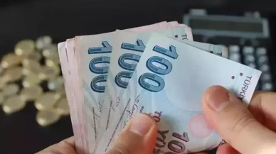 Kendisi Emekli Olan Kadın, Babasının Maaşını Alabilir Mi?