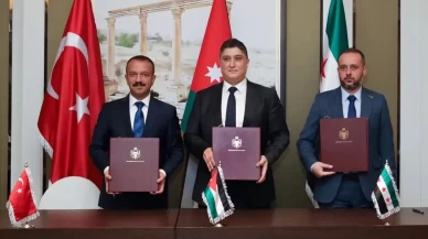 125 Yıl Sonra Tarihi Hamle: Türkiye, Ürdün ve Suriye Hicaz Demiryolu Protokolünü İmzaladı