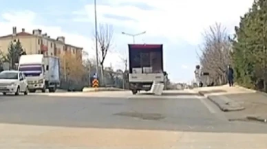 Eskişehir'de Virajda Düşen Yük Trafikte Panik Yarattı mı?
