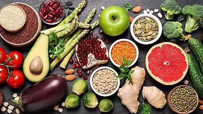 Uzman diyetisyenin önerdiği sağlıklı yiyeceklerle mutlu olabilirsiniz!