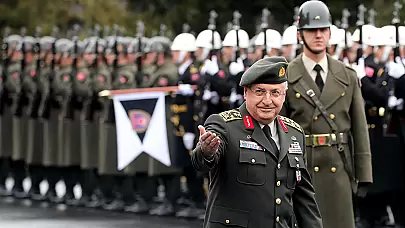 MSB, Helikopter İle İniş Yapan Komandoların Etkileyici Görüntülerini Duyurdu