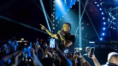 Haluk Levent Erzurum'da Unutulmaz Bir Konser Verdi