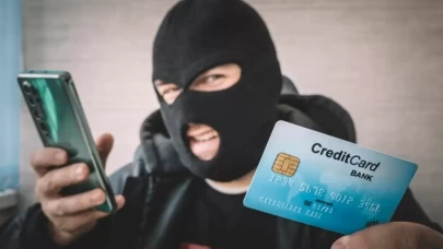 Adana'da 32 Yıl Kesinleşmiş Hapis Cezasıyla Aranan Şahıs Yakalandı