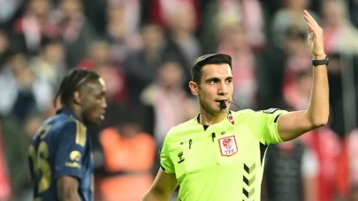 Antalyaspor-Fenerbahçe Maçında Alper Akarsu'nun Hakemlik Performansı Nasıldı?