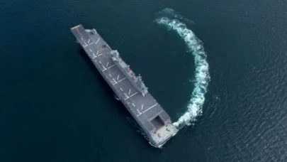 Tcg anadolu, ingiliz basınında büyük yankı uyandırdı: kıyılarımıza geldiler