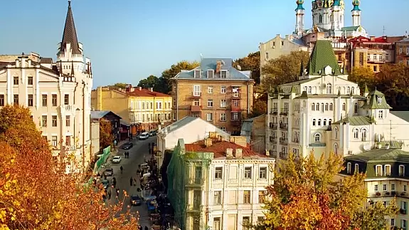 Putin'in Füze Selamı NATO'yu Gerdi, Kiev'de Kriz Derinleşti.