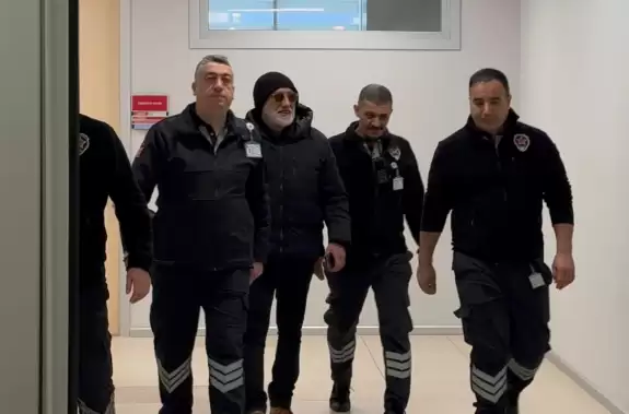 Sinan Çetin, iddialar nedeniyle savcılıkta ifade verdi: Türk sinemasının önemli ismi gözaltında!