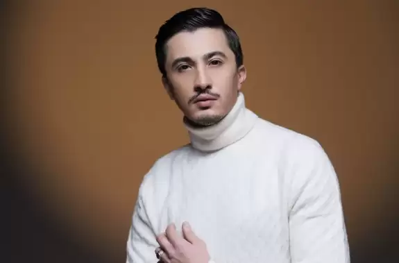 Emir Buğra, duygusal şarkısı Ukde ile müzik dünyasına iddialı bir giriş yaptı!