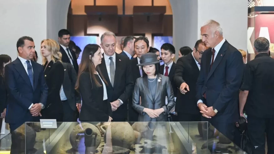 Japonya Prensesi Akiko'nun Tırnağındaki Türk Bayrağı İşlemesi Dikkat Çekti